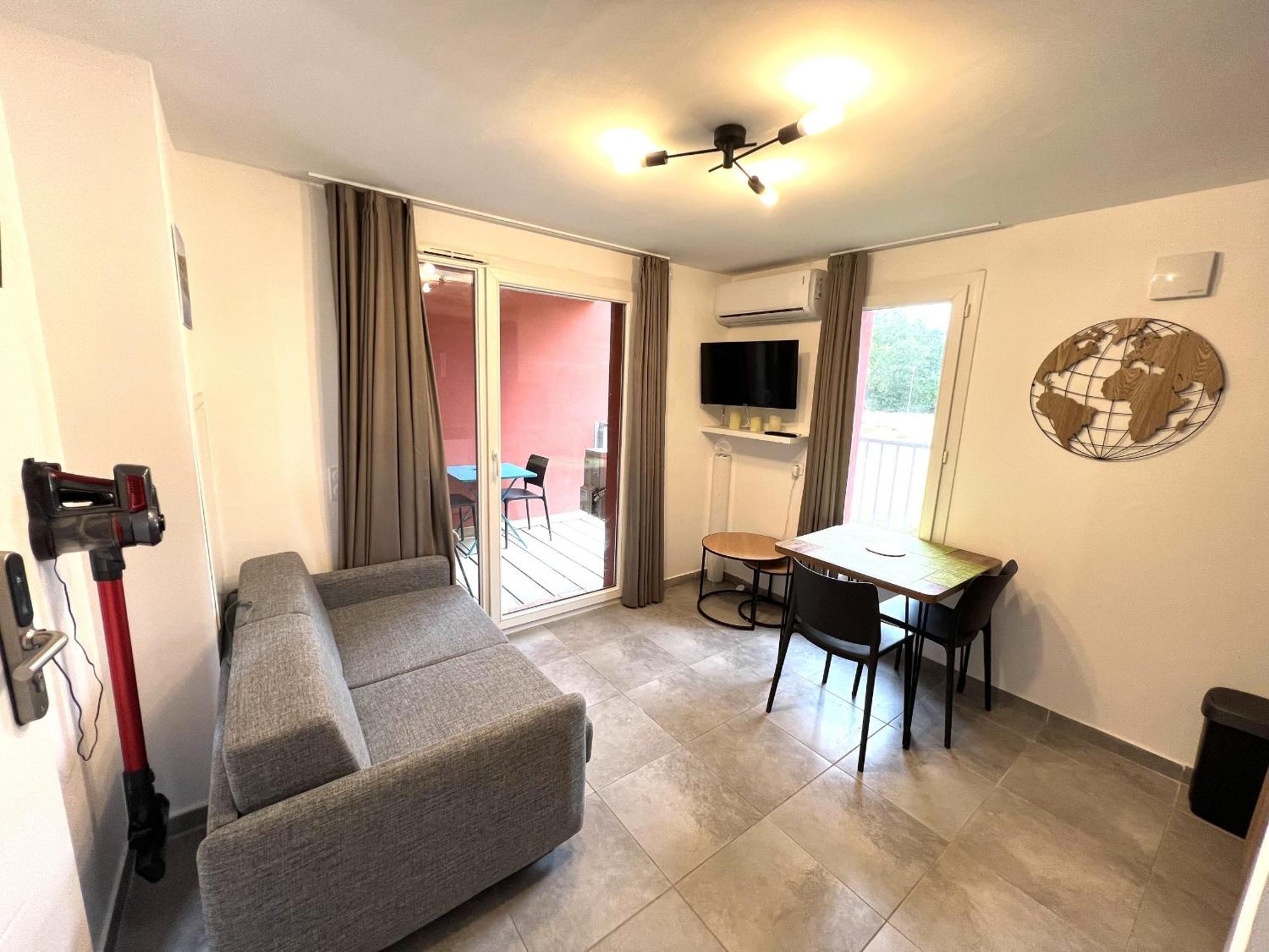 Residence Hoteliere Les Hameaux De Saint Cyprien 25 M2 르씨 외부 사진