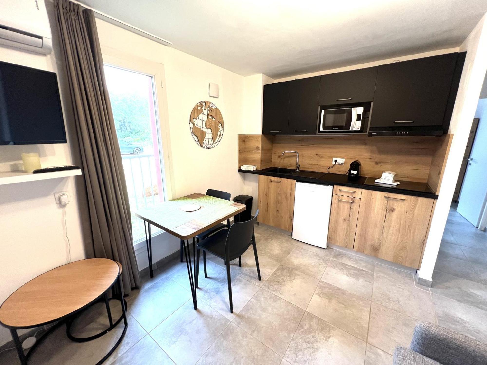 Residence Hoteliere Les Hameaux De Saint Cyprien 25 M2 르씨 외부 사진