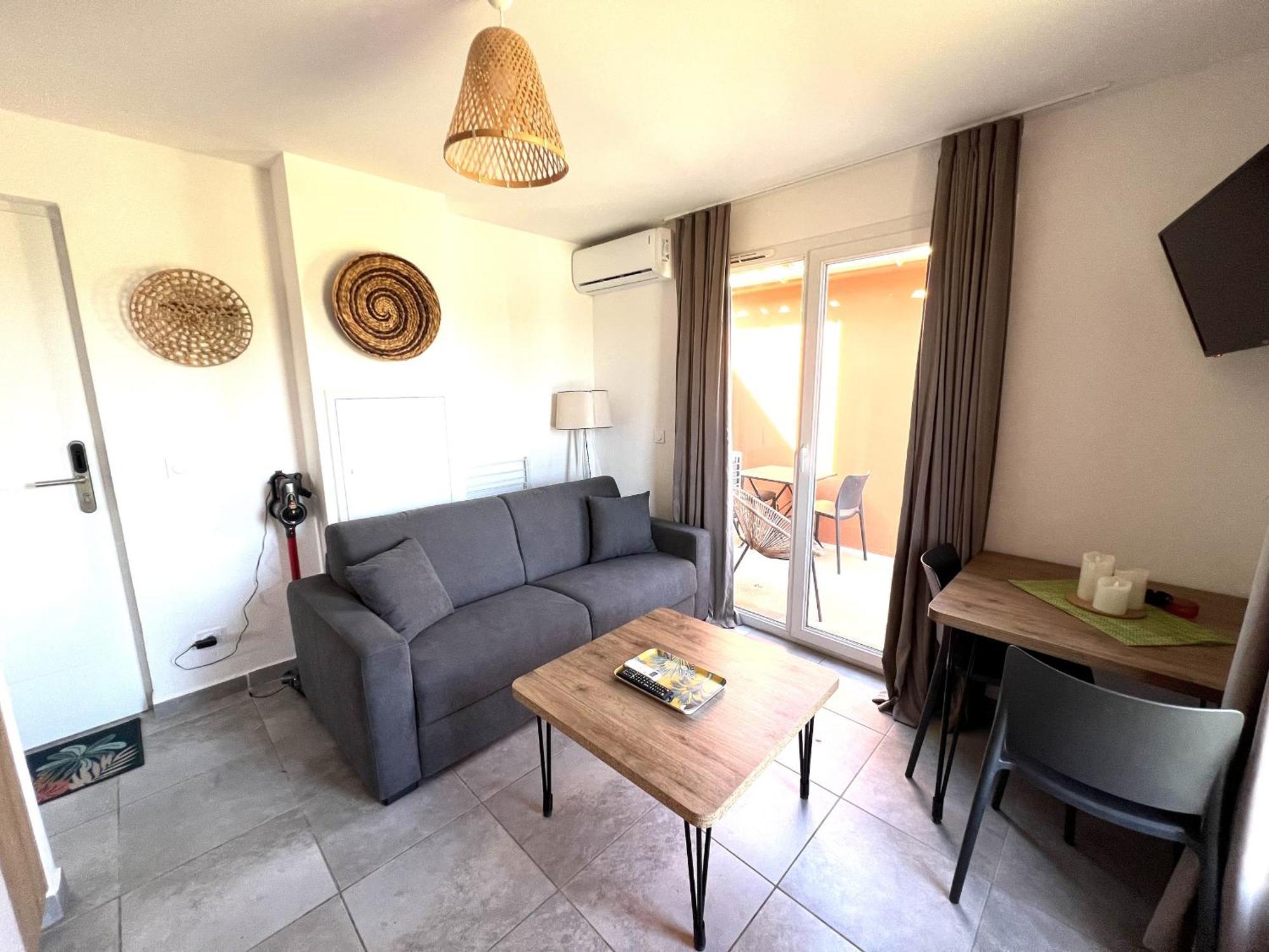 Residence Hoteliere Les Hameaux De Saint Cyprien 25 M2 르씨 외부 사진