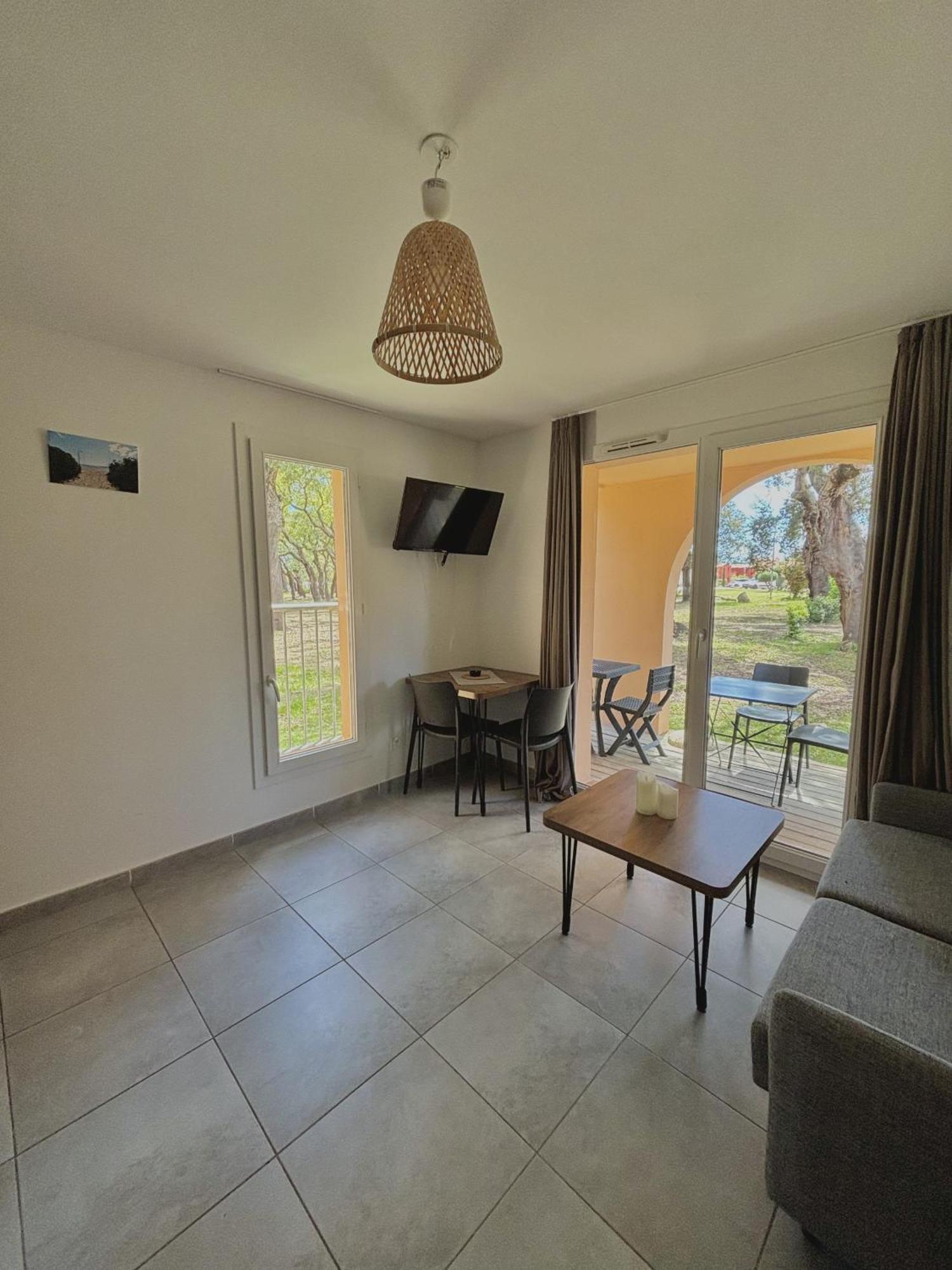 Residence Hoteliere Les Hameaux De Saint Cyprien 25 M2 르씨 외부 사진
